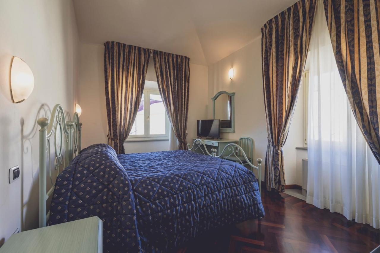 Albergo Ristorante Pasqui Rocca San Casciano المظهر الخارجي الصورة